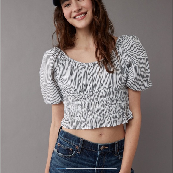 American Eagle Ruched Puff Sleeve Top - Picture 1 of 3